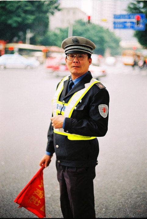 交通协管员 广州街头的一种常见但辛勤的角色