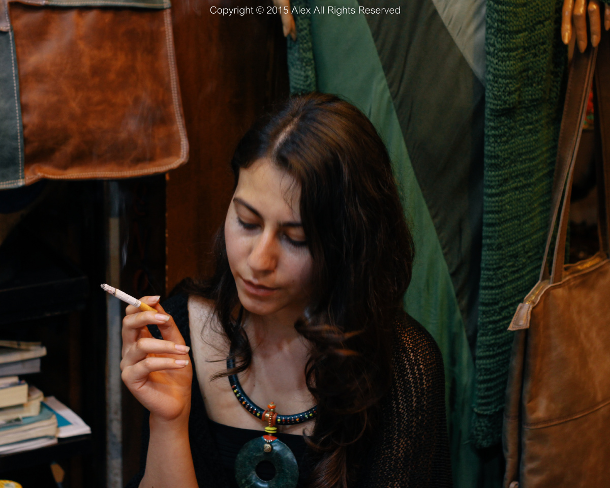 抽完烟其实是个逗比 - 人像, 黑白, 50mm, 旅行