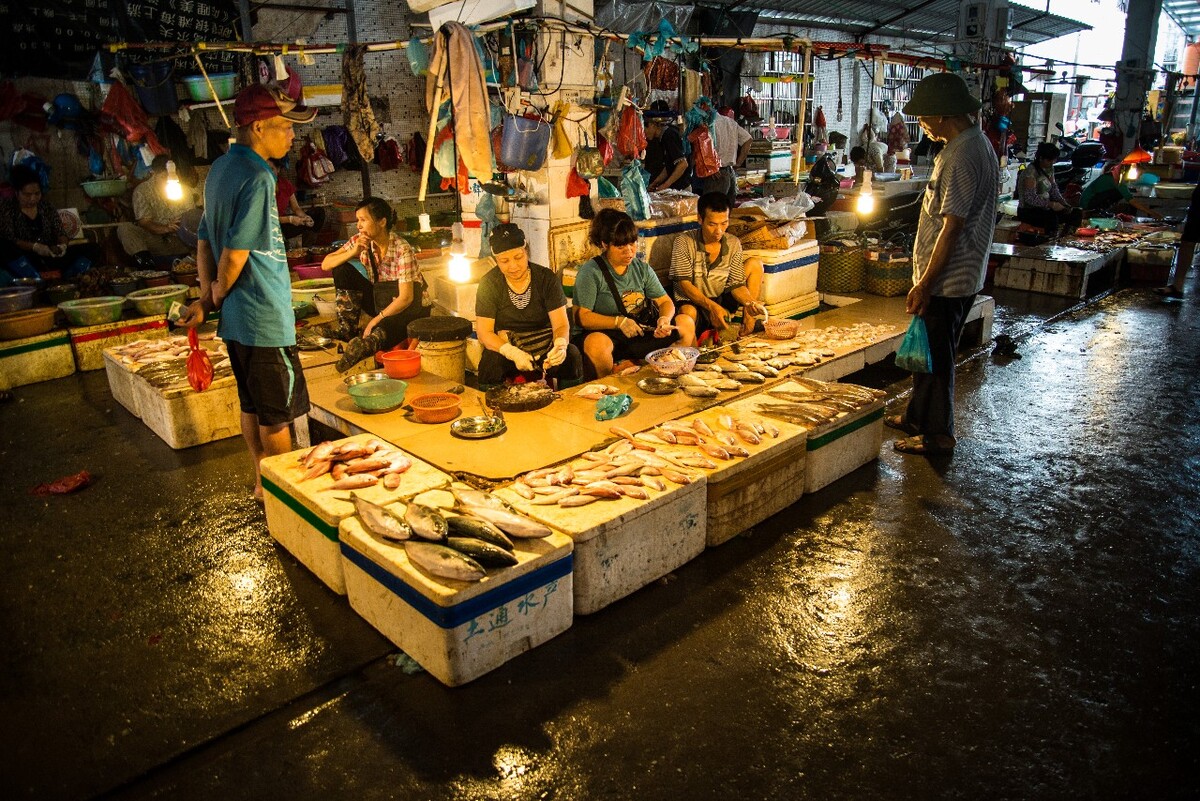 拍摄于广西北海侨港镇海鲜市场.