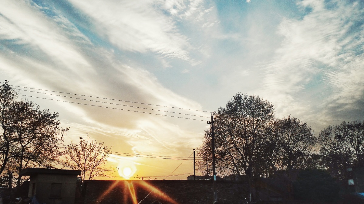 此时此刻的云 - 手机摄影, 色彩, 风景, 光影, 日系 - 王某兔 - 图虫摄影网