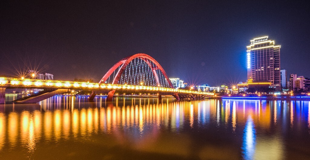 彩虹桥夜景