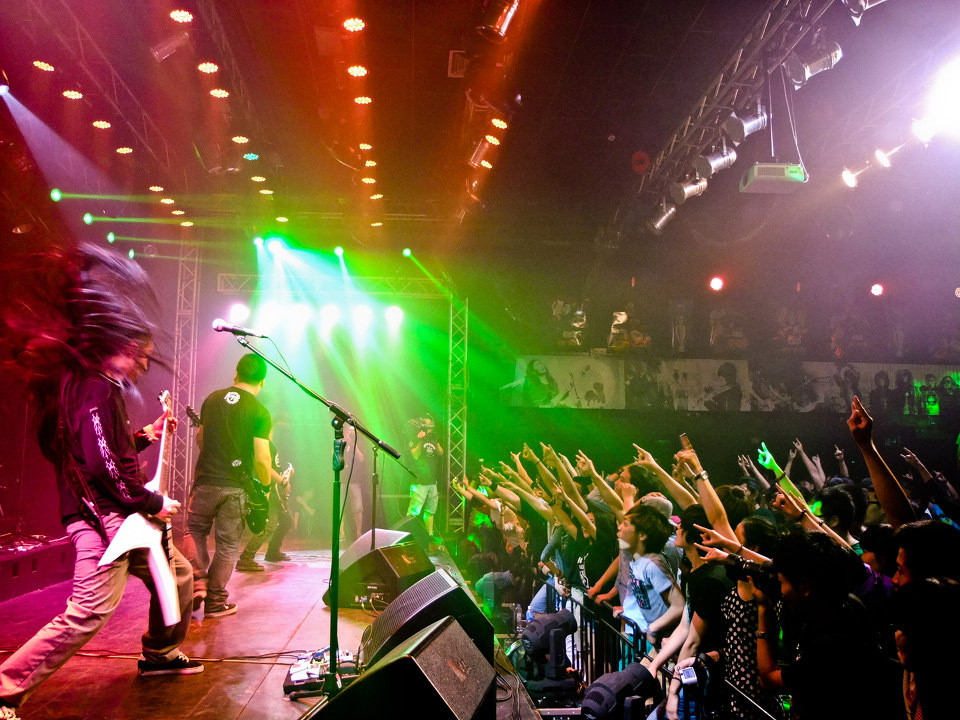 窒息 - 摇滚, 豪门盛宴, 窒息, 扭曲机器 - 2012欧