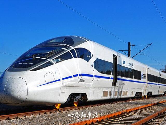 crh380b 002 角楼 颐 养 冲 和天 凉 好 个 秋亮点自寻 又见380d到