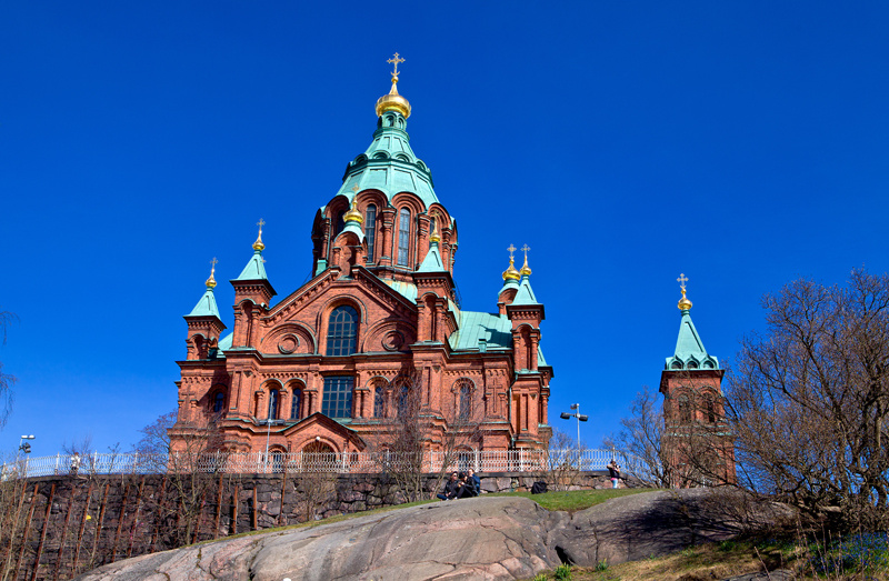 乌斯别斯基大教堂 - 雾里独自徘徊