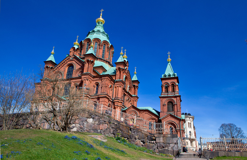 乌斯别斯基大教堂 - 雾里独自徘徊