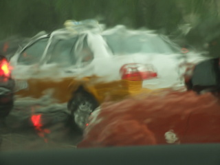 雨中的出租车