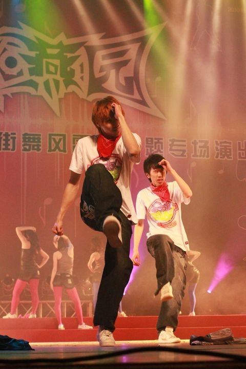 大大的舞台
