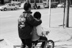 骑车的孩子