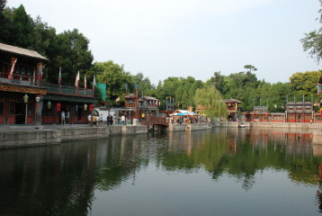 湖面倒影  &copy; idd.Chiang