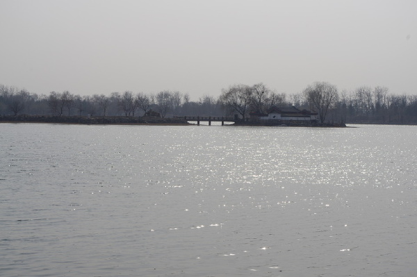 《幕湖》
