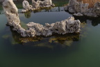 《水.石》
