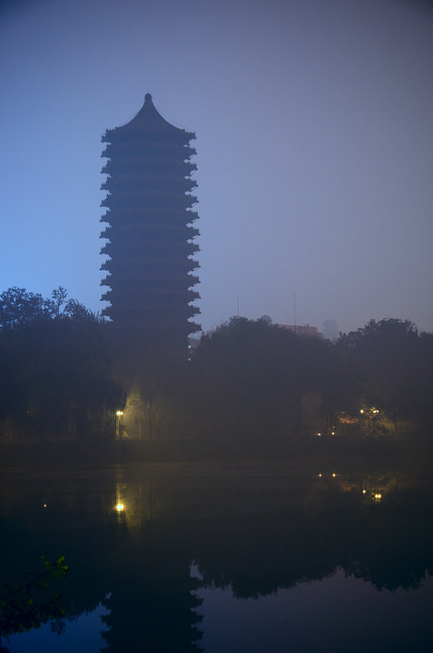 PKU夜照