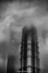 雨中魔都