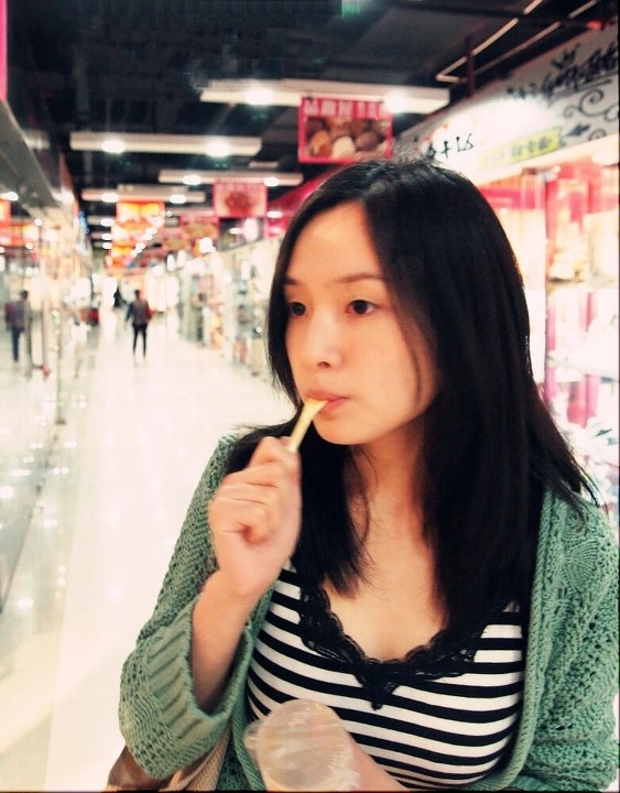 装莔的GF