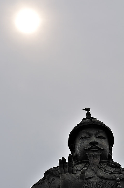 大召寺的成吉思汗像 - 多面的呼和浩特 - amim