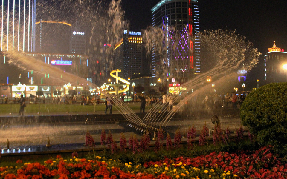 成都--一座有爱心、包容心和开心的城市 - 夜景