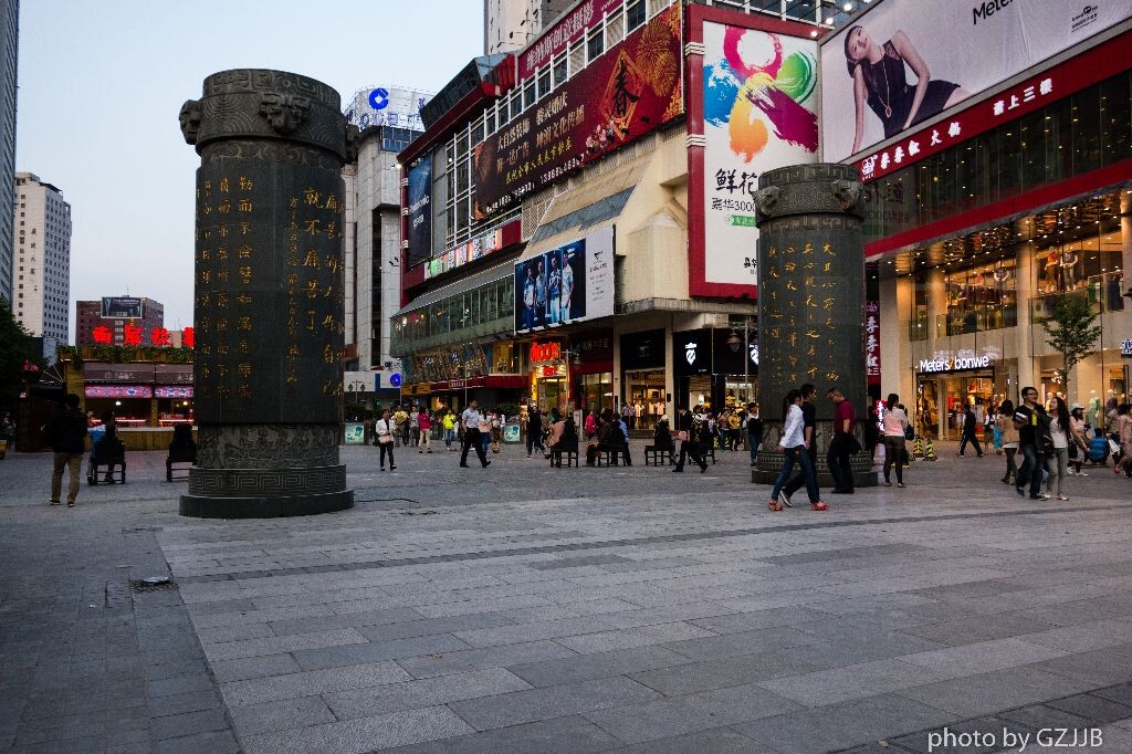 20130427-昆明,南屏街傍晚返回市区,见识昆明著名的商业街,南屏街.