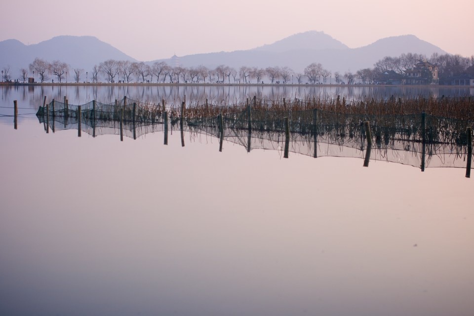 西湖湖 624911.jpg