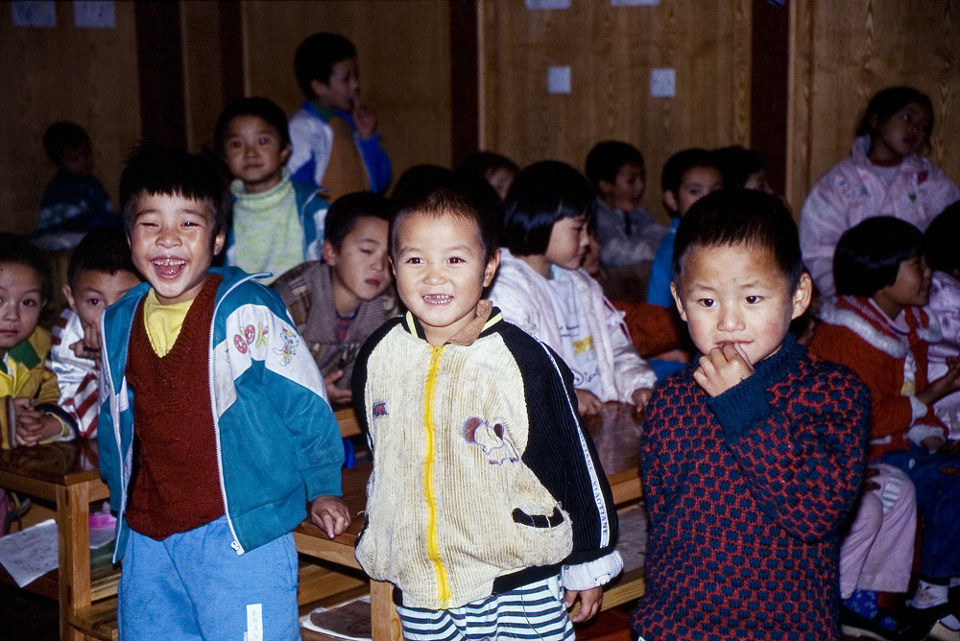 <em>孤儿院</em>里的<em>孩子</em>们 - macro, 50mm, EB2, 135, c