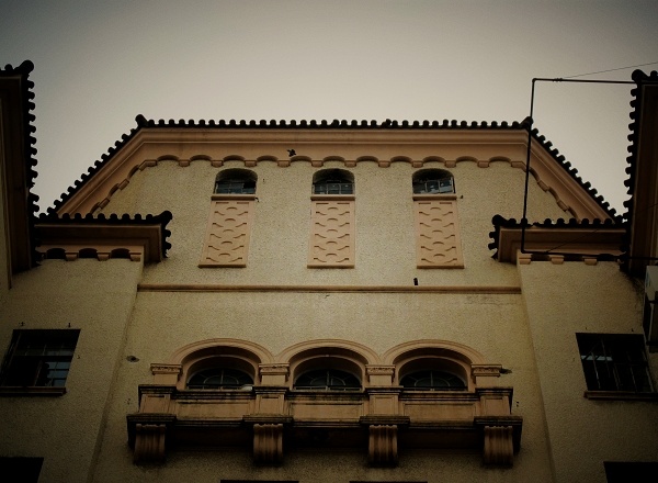 华业公寓 华人的业绩 - 乔茗星