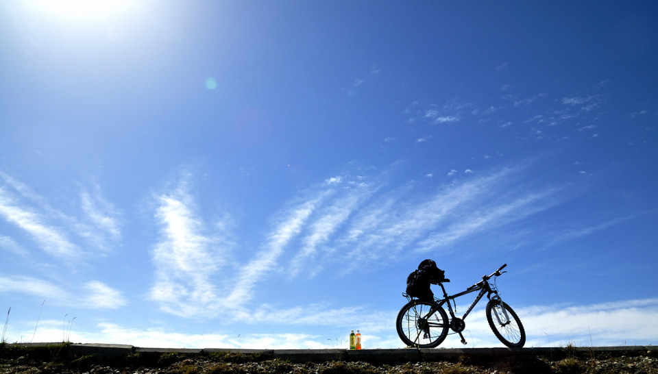 一人一车一世界 - 环青海湖 - 修竹潇潇 - 图虫摄影网