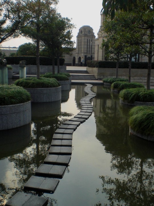 宁静的复旦法学院 - 海上遥远_8019a7