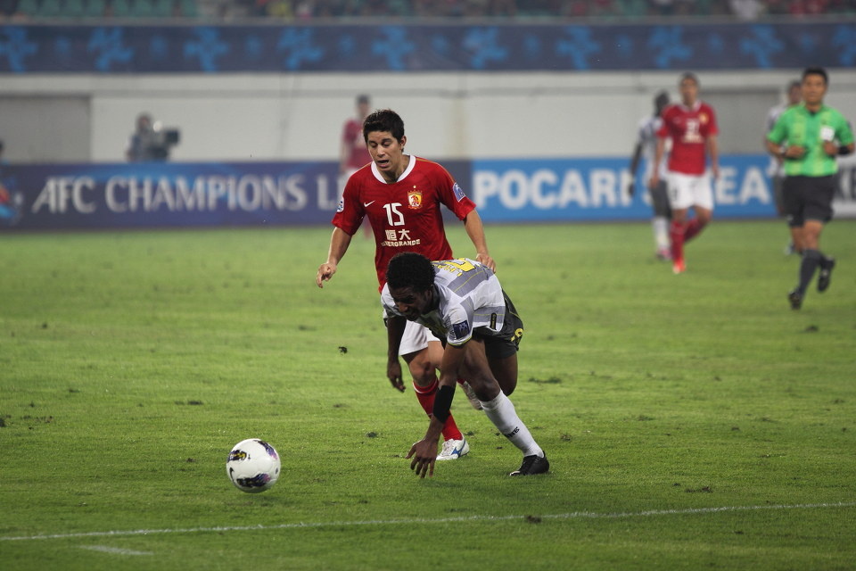 冠恒大070 - 2012.10.2 广州恒大vs伊蒂哈德 比