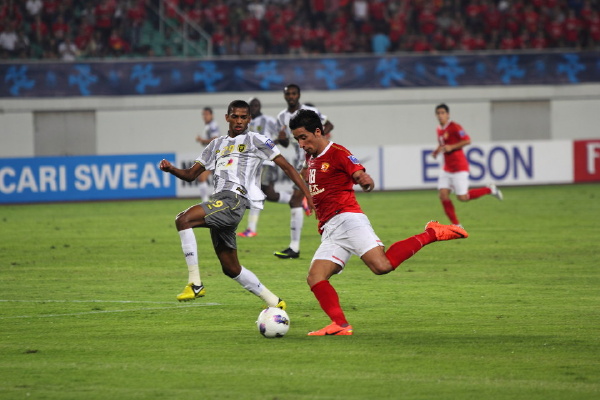 2012.10.2 广州恒大vs伊蒂哈德 比赛篇 - 恍如隔