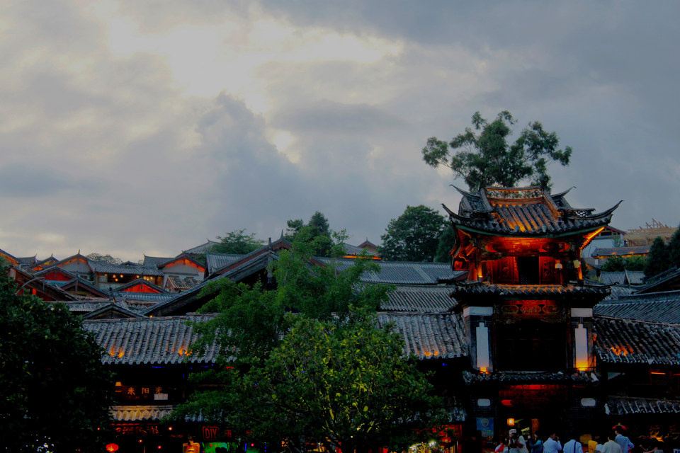 古城屋檐 - lgm穷山老人 - lgm穷山老人 - 图虫摄