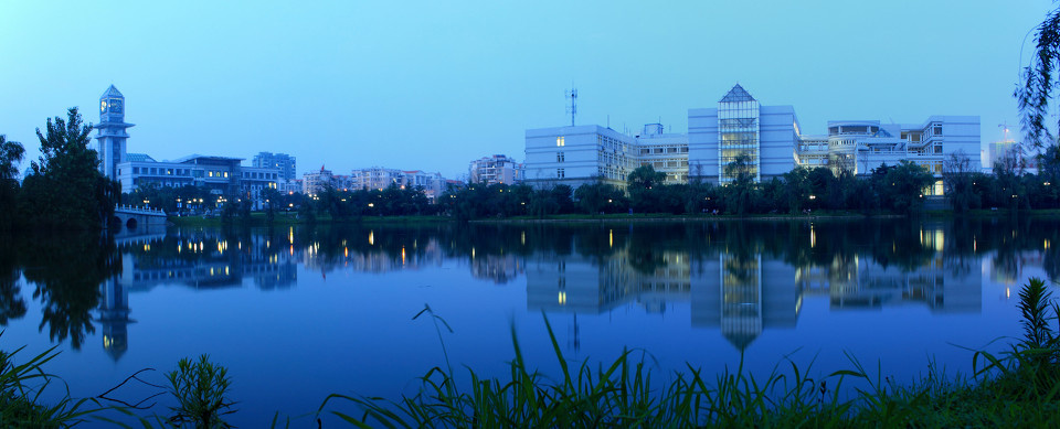 晓南湖-中南财经政法大学 - 全景拼接 - Loy_Le