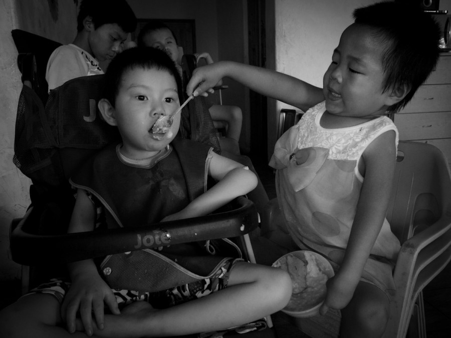 特殊儿童的福利院 - 福利院, 觅非播舍之家, 脑瘫