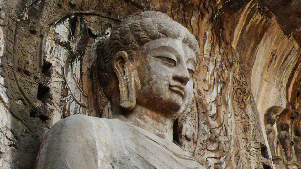 卢舍那大佛_卢舍那大佛武则天_龙门石窟卢舍那大佛 | 知客分享