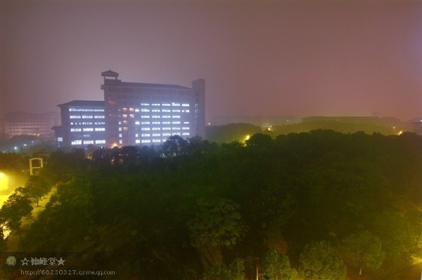 最美的三本院校,武汉东湖学院 - 虚怀若谷