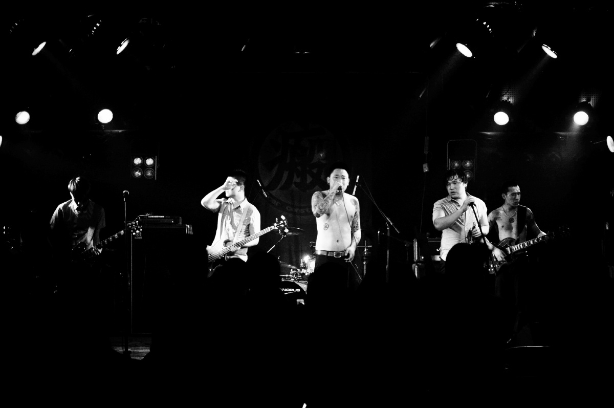 瘢痕体质+黑白+(35)