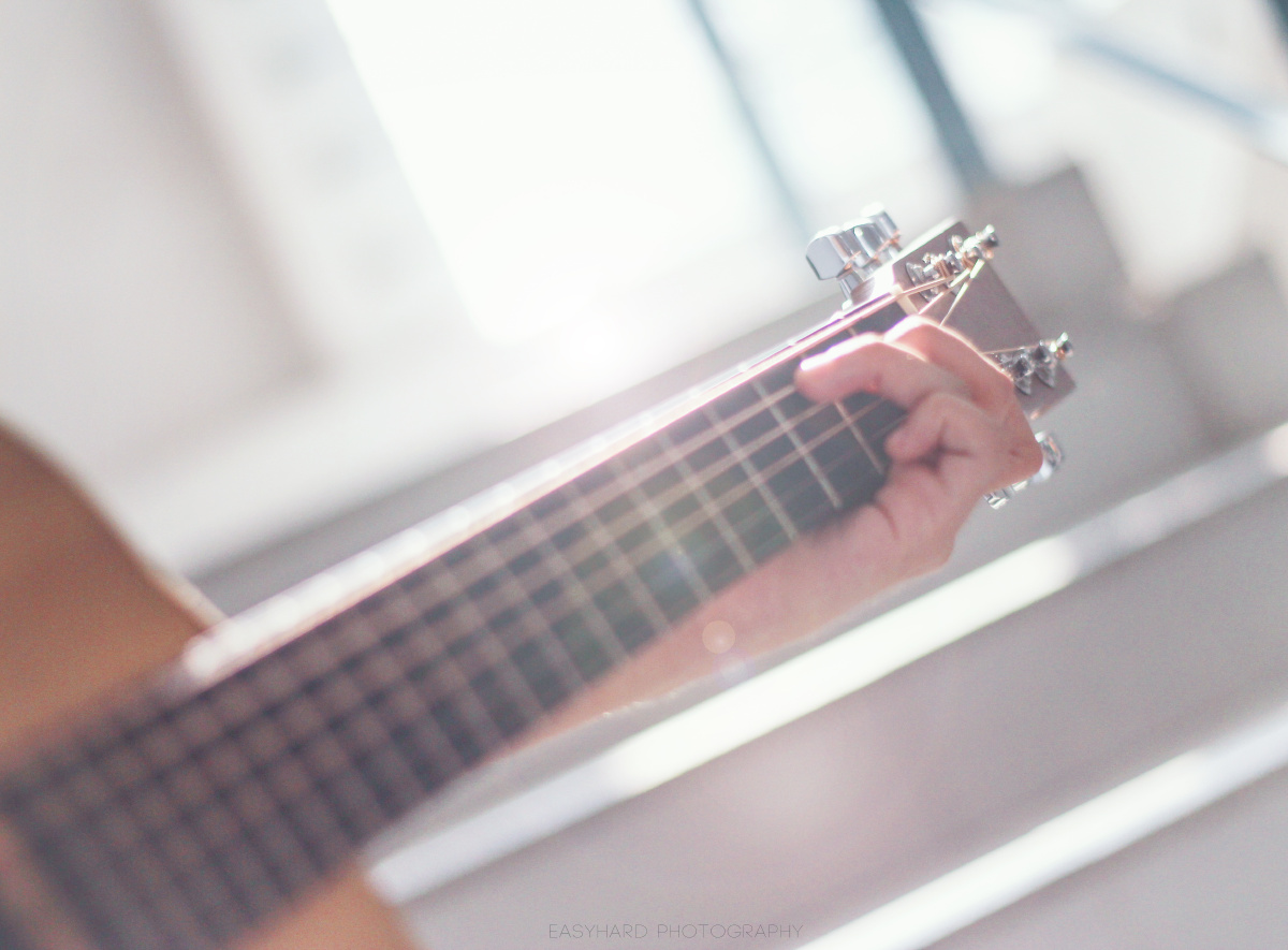 女朋友&小马丁 - 吉他, 人像, 广外 - 陈奕男要宅