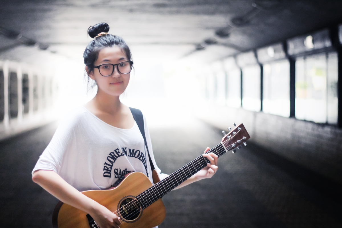 女朋友&小马丁 - 吉他, 人像, 广外 - 陈奕男要宅