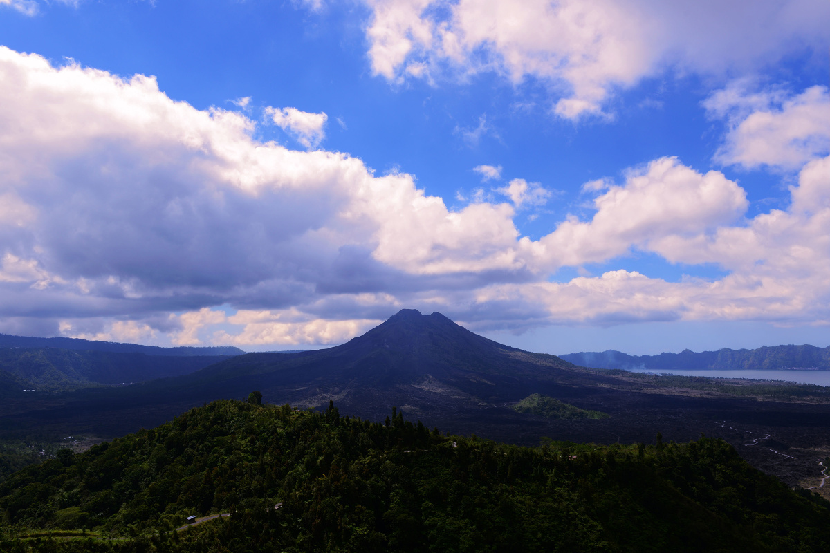巴厘岛京打玛尼火山