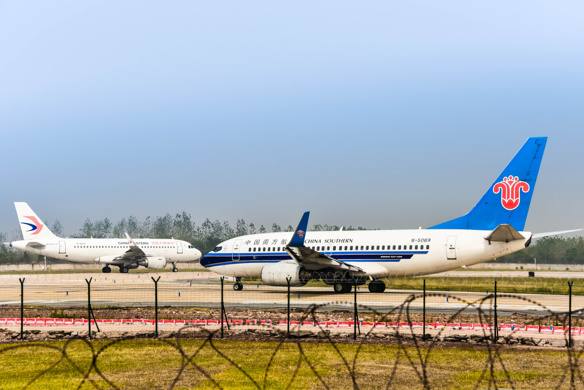 B-5069排队起飞 - 武汉, 尼康, 天河机场, 737-7