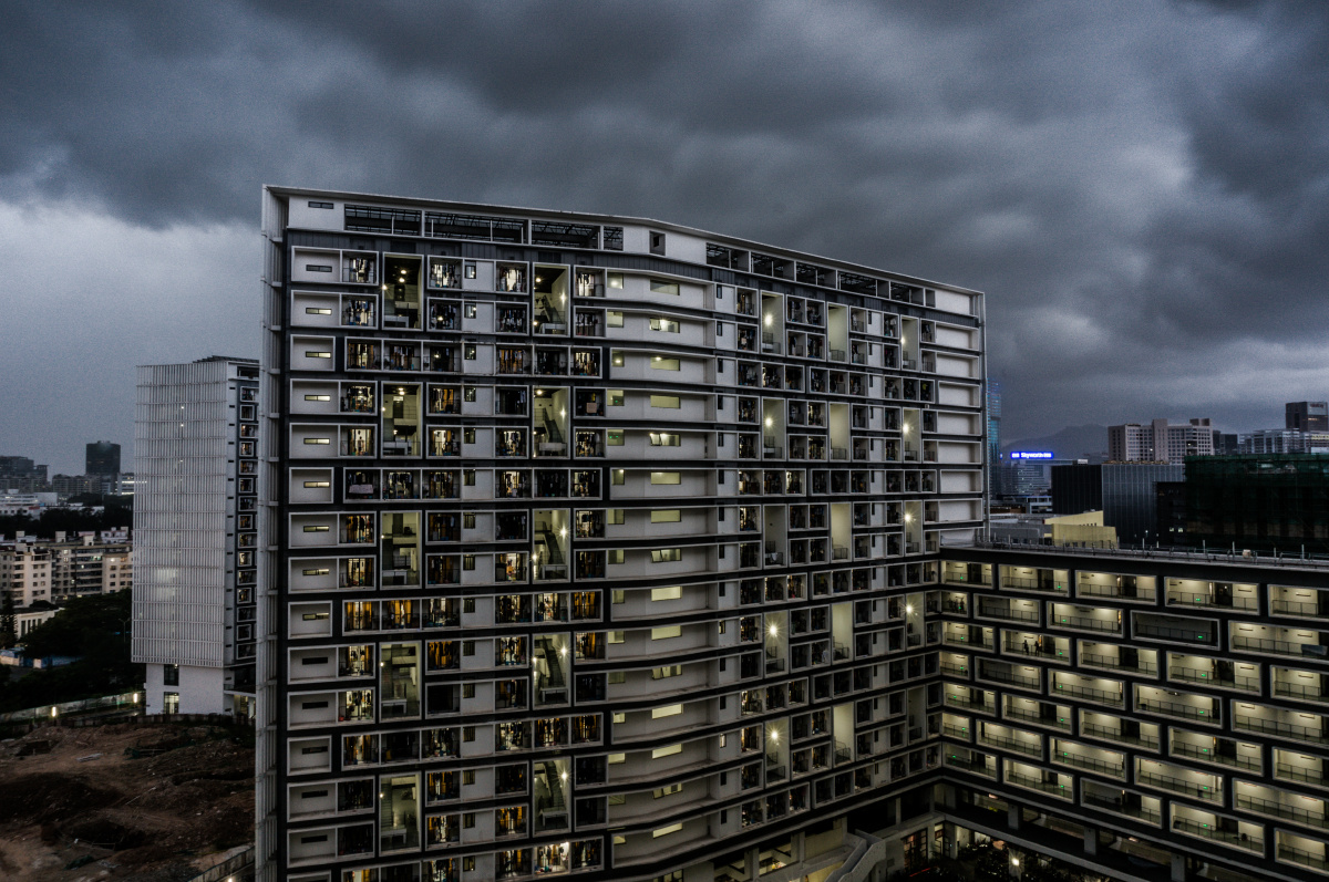 暴雨来临前的宿舍 - 深大, 南区宿舍 - sennes - 图虫摄影网