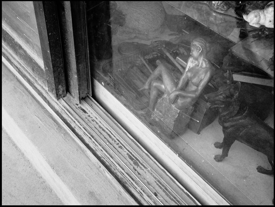 <em>狼狗与女人</em> - Sony, 黑白, 上海, evan - 老货店 - 