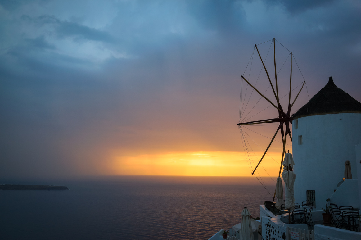 希腊之旅@伊亚小镇OIA雨中 - rx1, 35mm, 风光