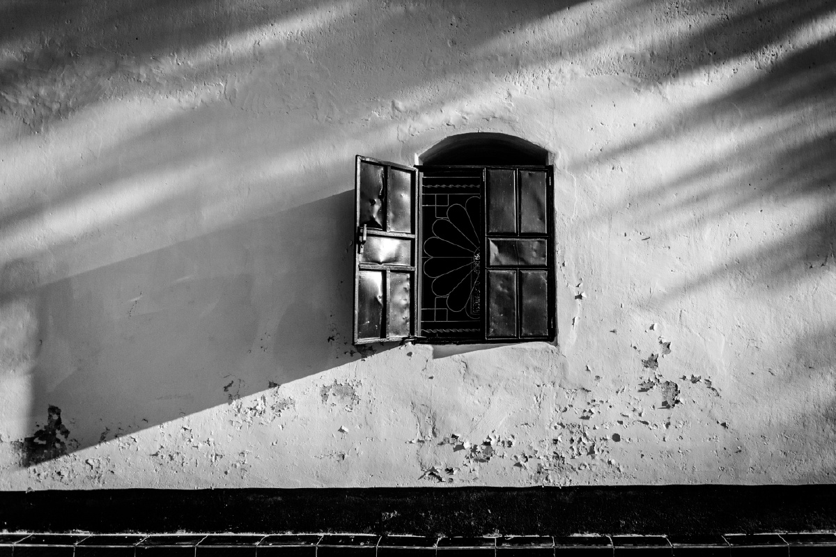 人的内心都有一扇窗,只有为你打开心窗的时候