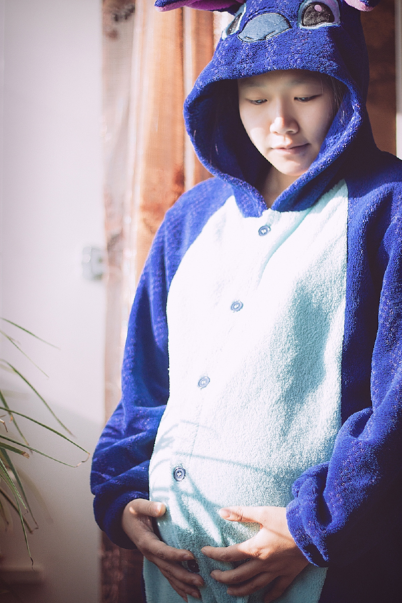 身孕七个月的<em>老妹</em>,<em>老哥</em>就等着把未来的小外甥