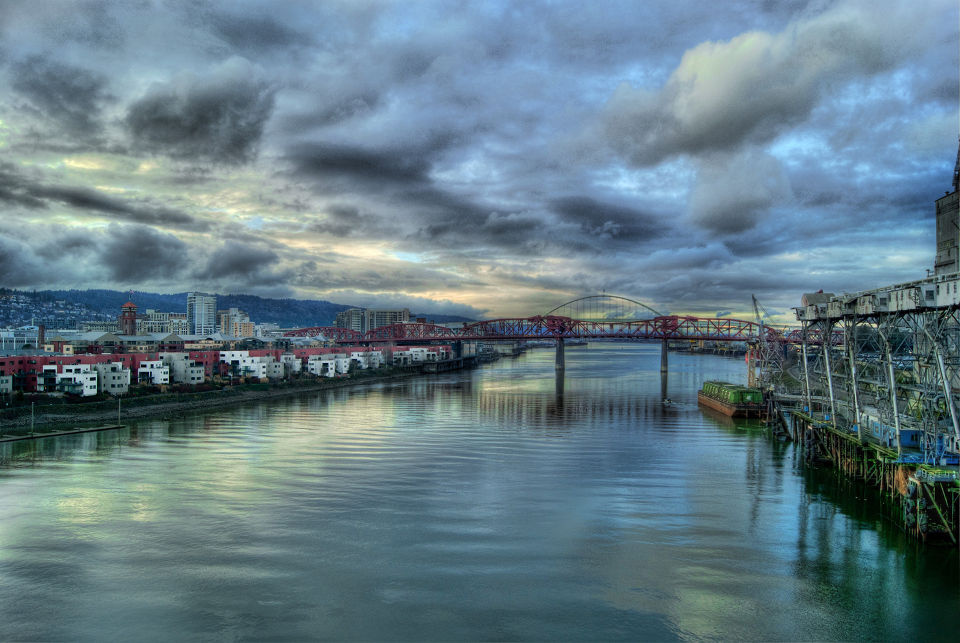 Willamette River - Sony, Oregon, a330, HDR, 1