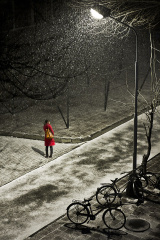 雪夜 街头 路灯下 蓦然回首 灯火阑珊