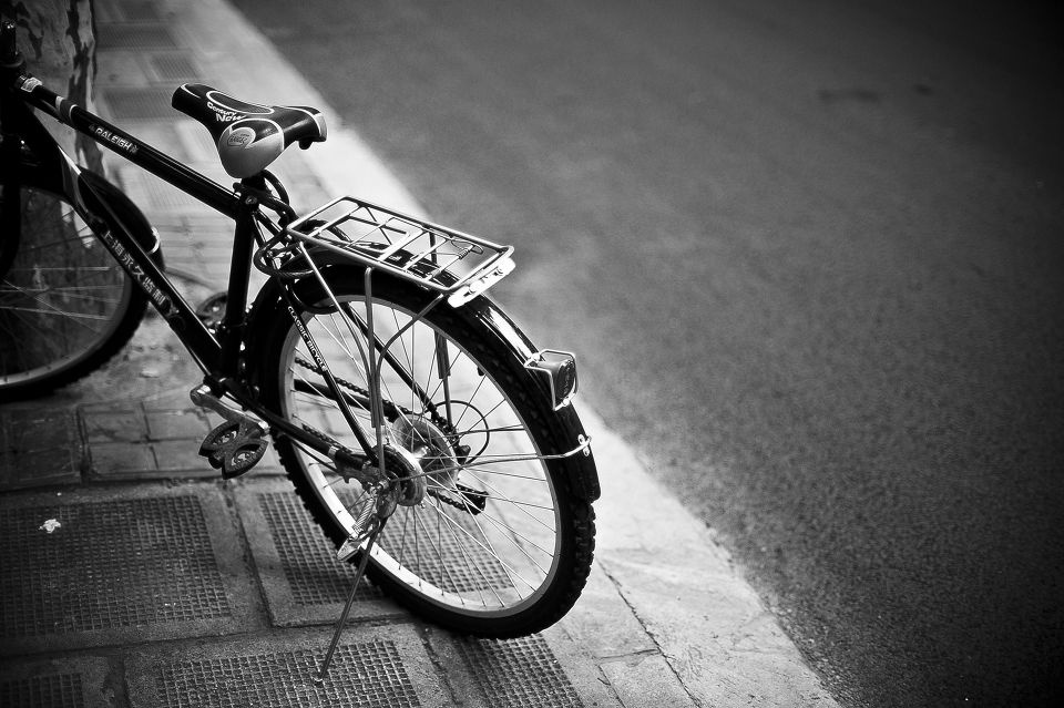 不堪现状,往事借过