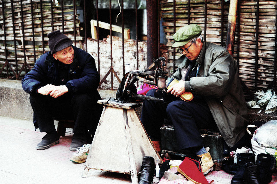 修鞋_修鞋丝脚_修鞋女