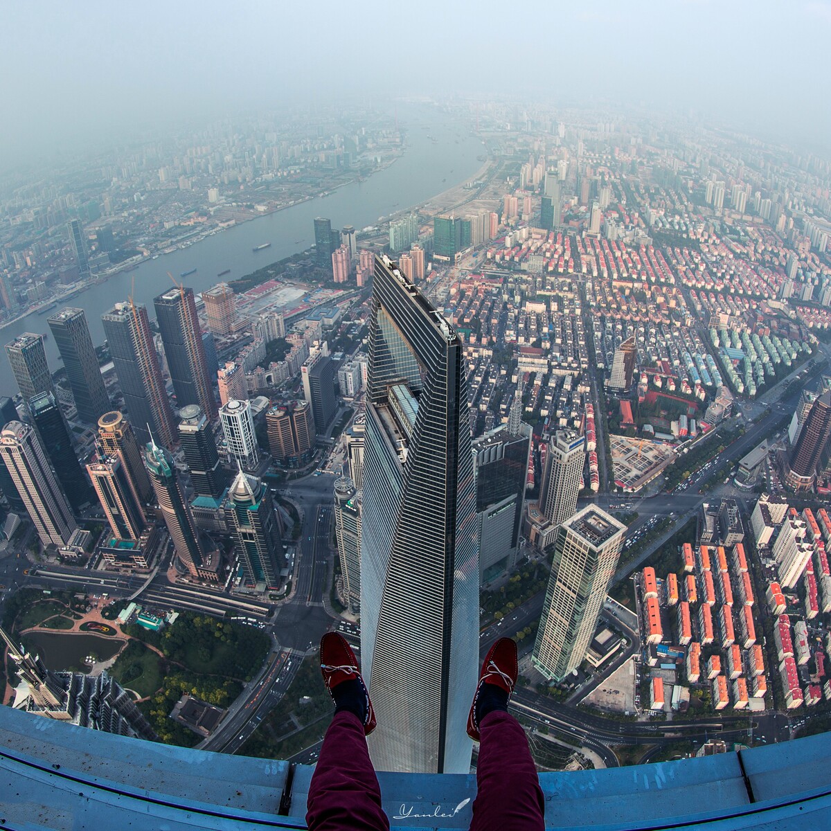 上海中心真不是航拍的,我是爬楼党 - 风光, 色彩