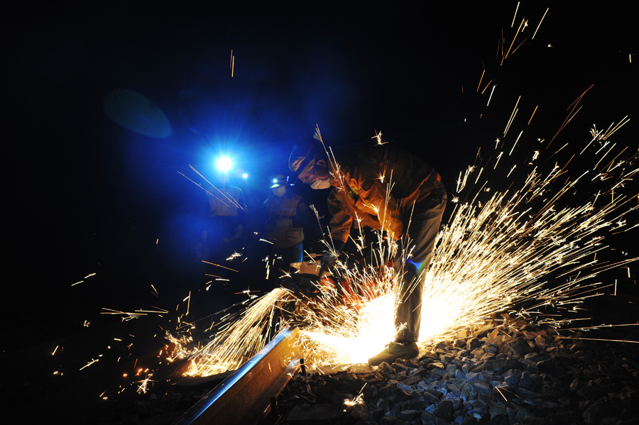 铁道线上的钢铁侠 - 人文, 铁路, d700 - 山哥-彭