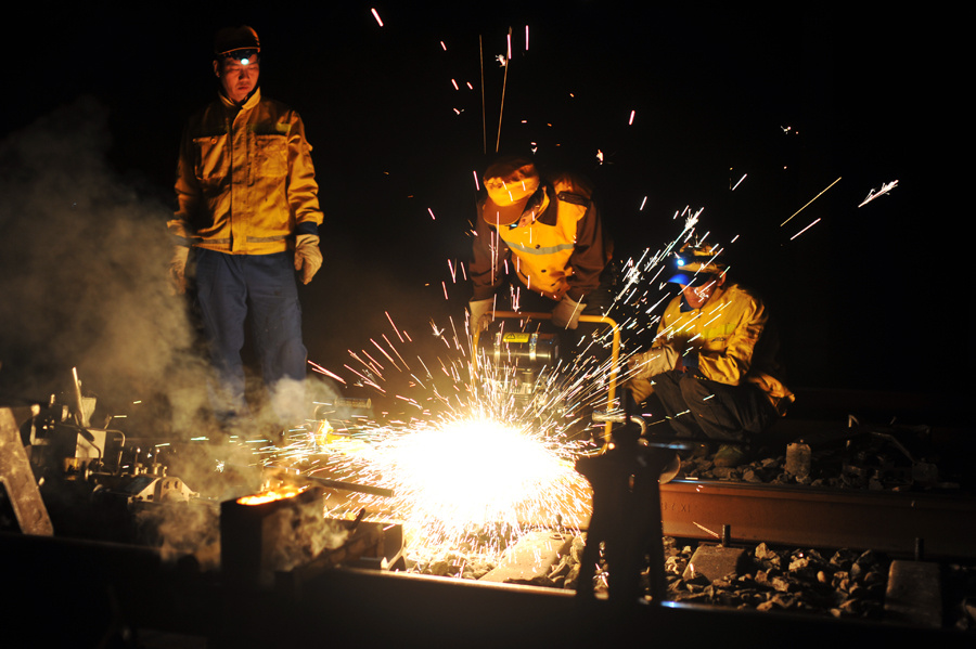 铁道线上的钢铁侠 - 人文, 铁路, d700 - 山哥-彭